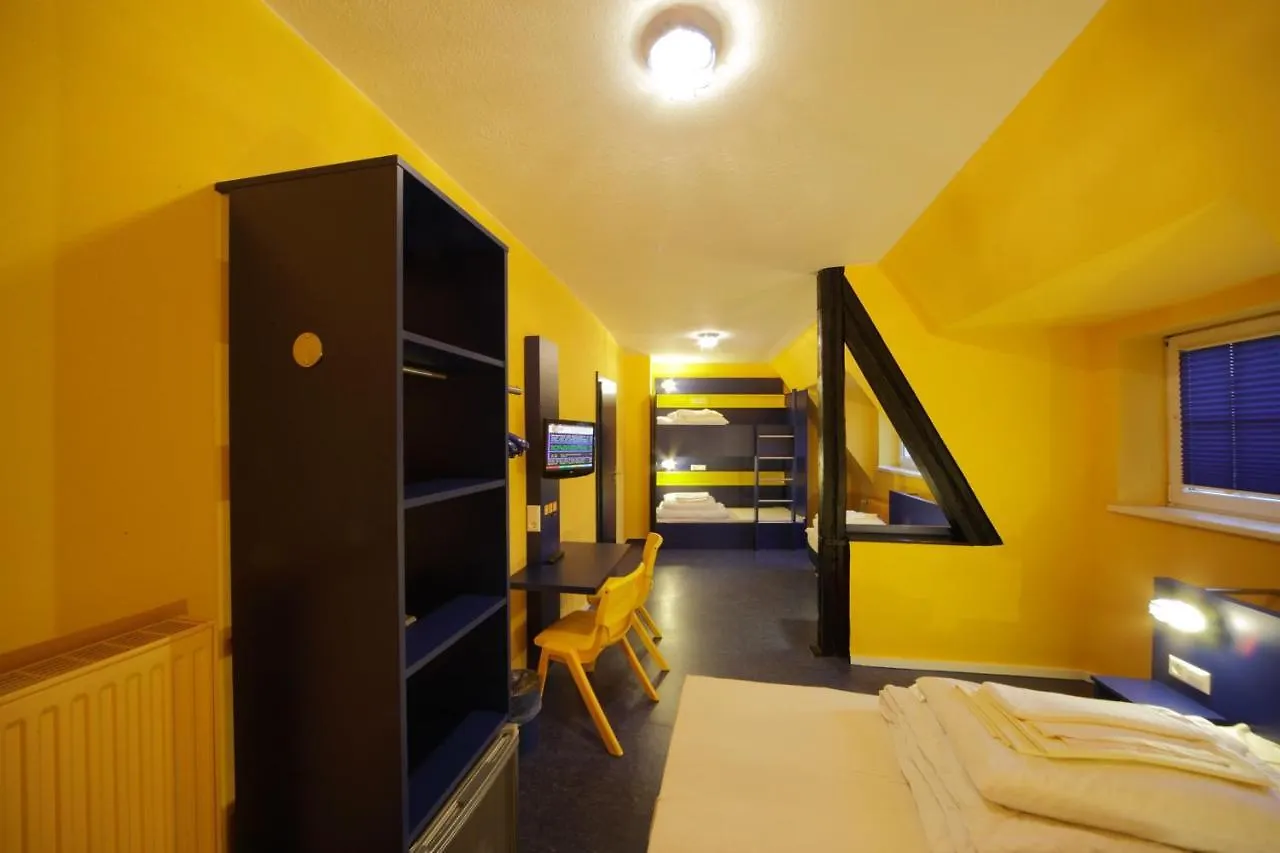 Hostel Bed'Nbudget Expo-Hostel Dorms Hannover Almanya