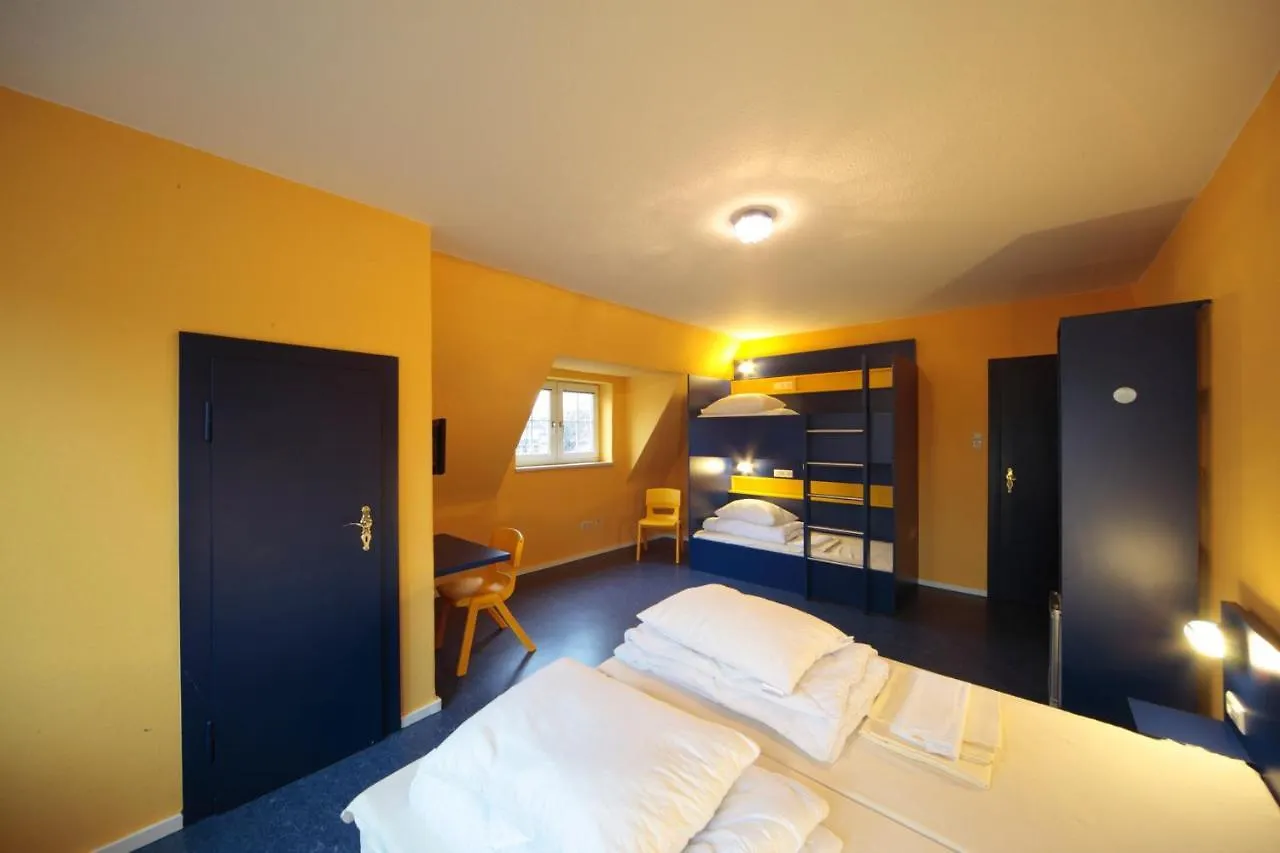 Bed'Nbudget Expo-Hostel Dorms Hannover Almanya
