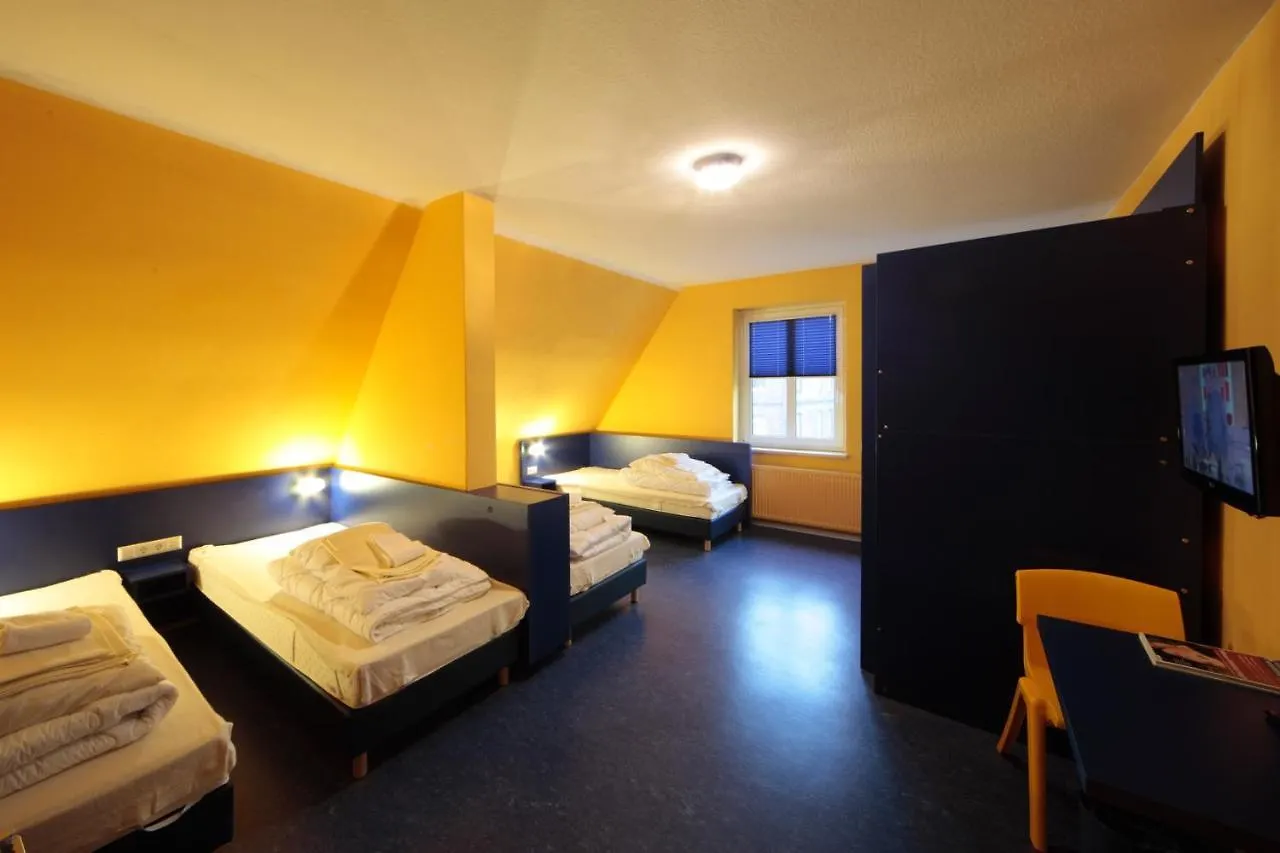 Hostel Bed'Nbudget Expo-Hostel Dorms Hannover